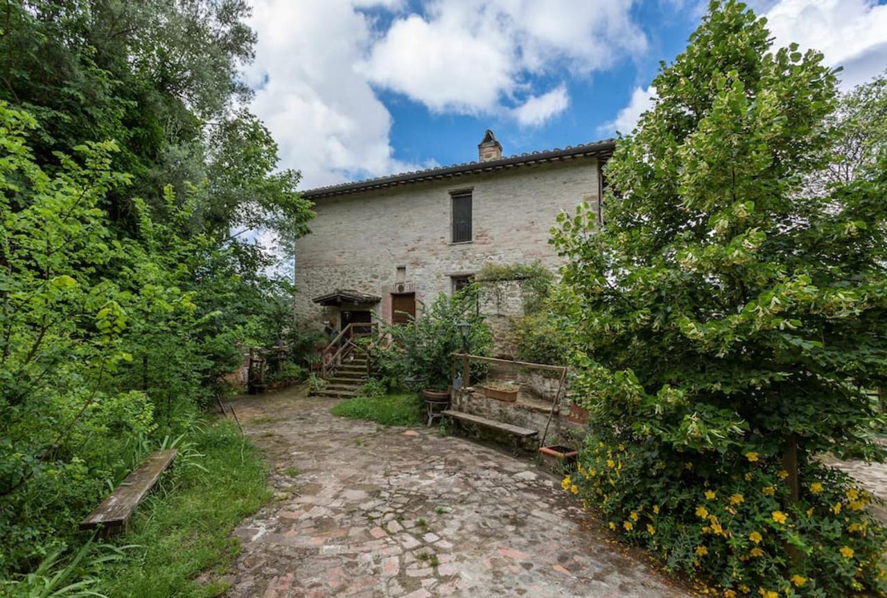 Agriturismo Il Poggio Degli Scoiattoli Bed & Breakfast Perugia Luaran gambar