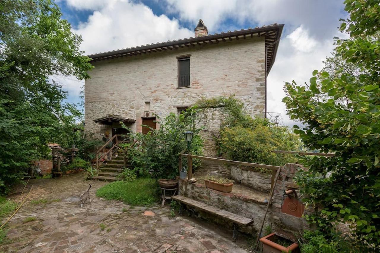 Agriturismo Il Poggio Degli Scoiattoli Bed & Breakfast Perugia Luaran gambar