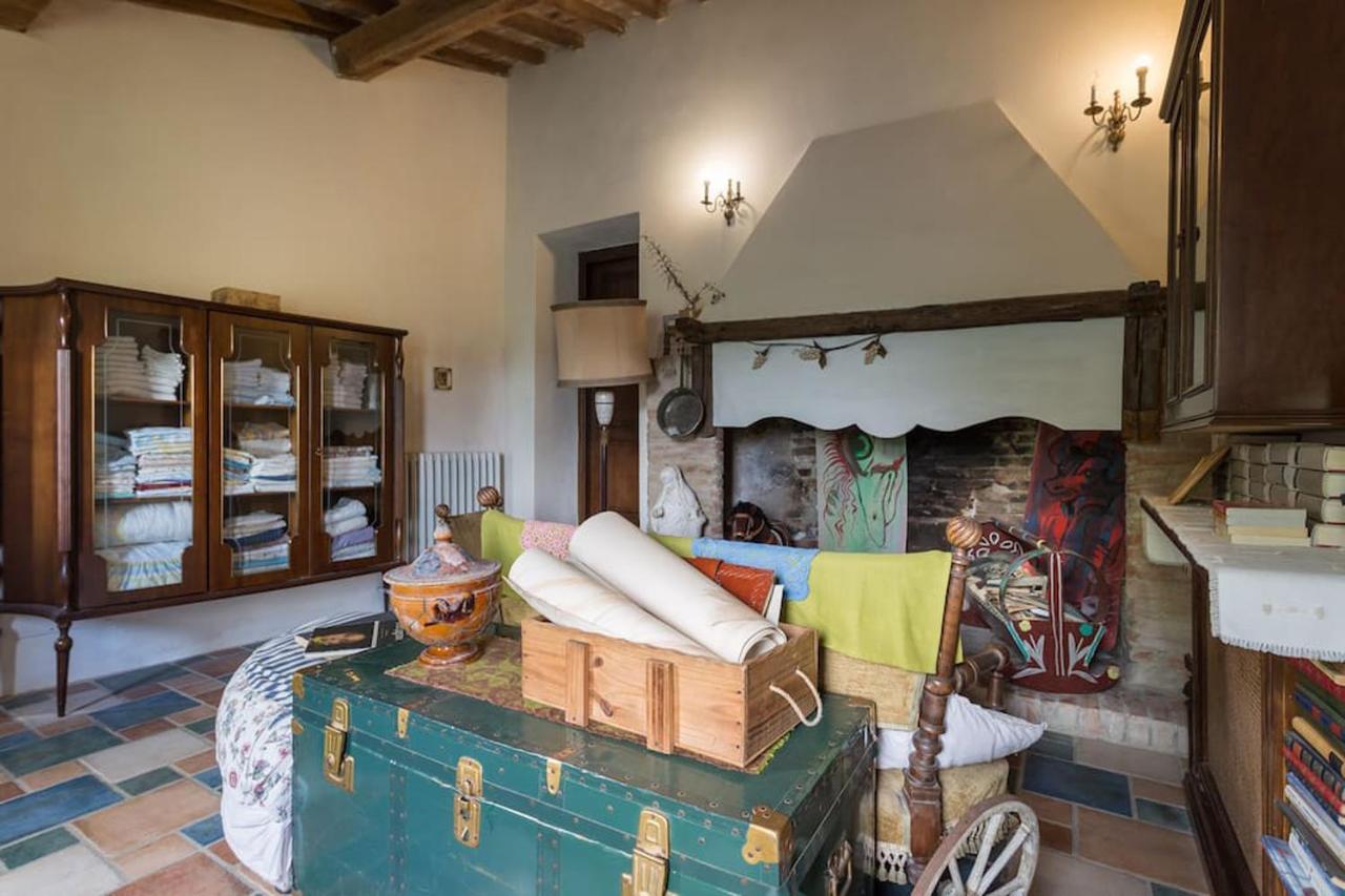 Agriturismo Il Poggio Degli Scoiattoli Perugia Luaran gambar