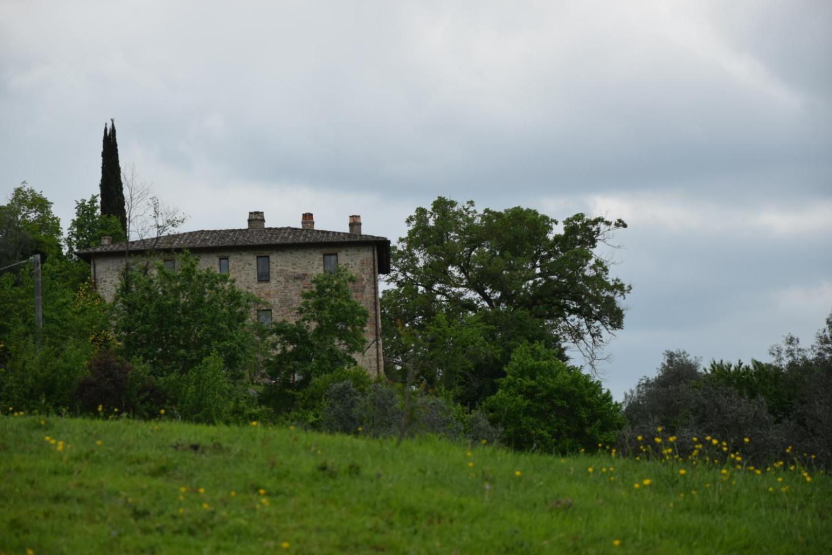 Agriturismo Il Poggio Degli Scoiattoli Bed & Breakfast Perugia Luaran gambar